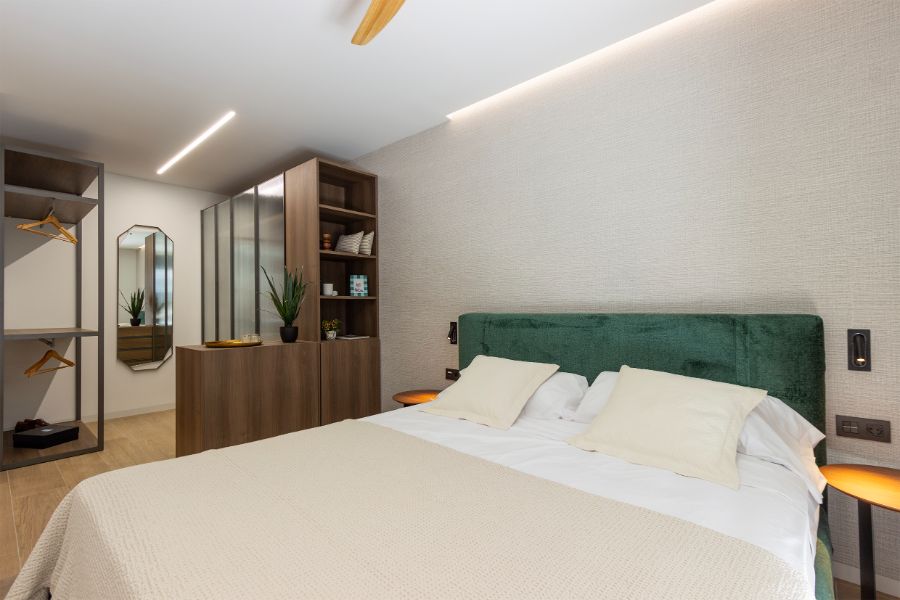 Dormitorio principal con vestidor