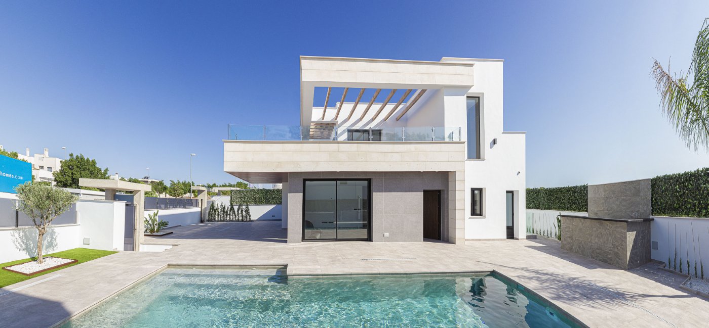 Villas EntreLagos · Villa y piscina